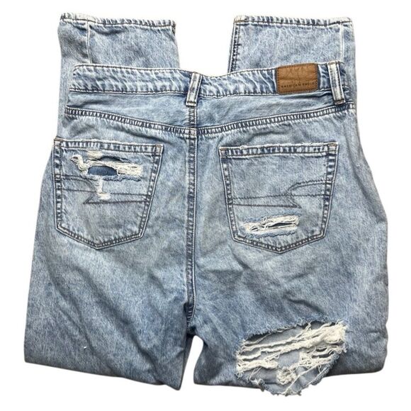 American Eagle Ripped Light Blue Mom Jeans Size 6 Short - Picture 3 of 4